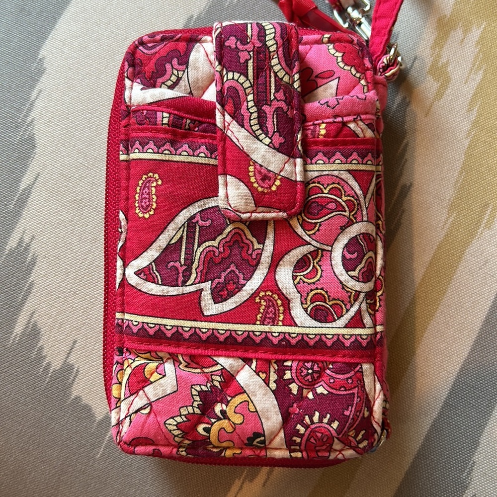 Vera Bradley Retired Rosy Posies Wrislet ❤️ - Picture 6 of 10